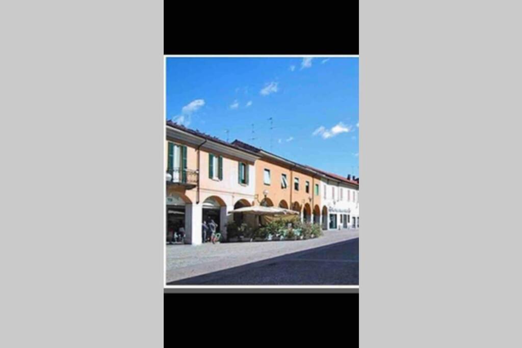 Green Appartamenti I Portici Nel Centro Storico Melzo Exteriér fotografie